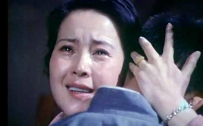 80年代氧气美女张伟欣为李小璐操碎了心如今67岁希望女儿能复婚？