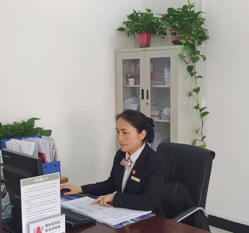 新蔡县工商银行张瑞瑞：用心服务感动客户