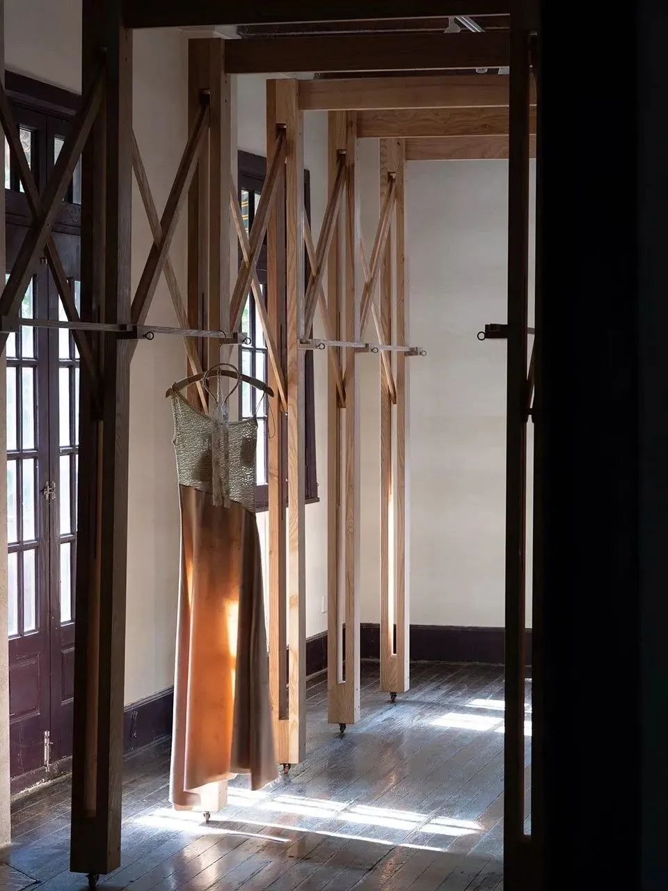 逛本土买手店，怎么跟开盲盒似的？