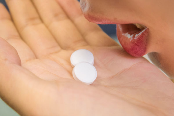 痒痒一挠就有小红疙瘩怎么回事,痒痒一挠就起一片咋回事