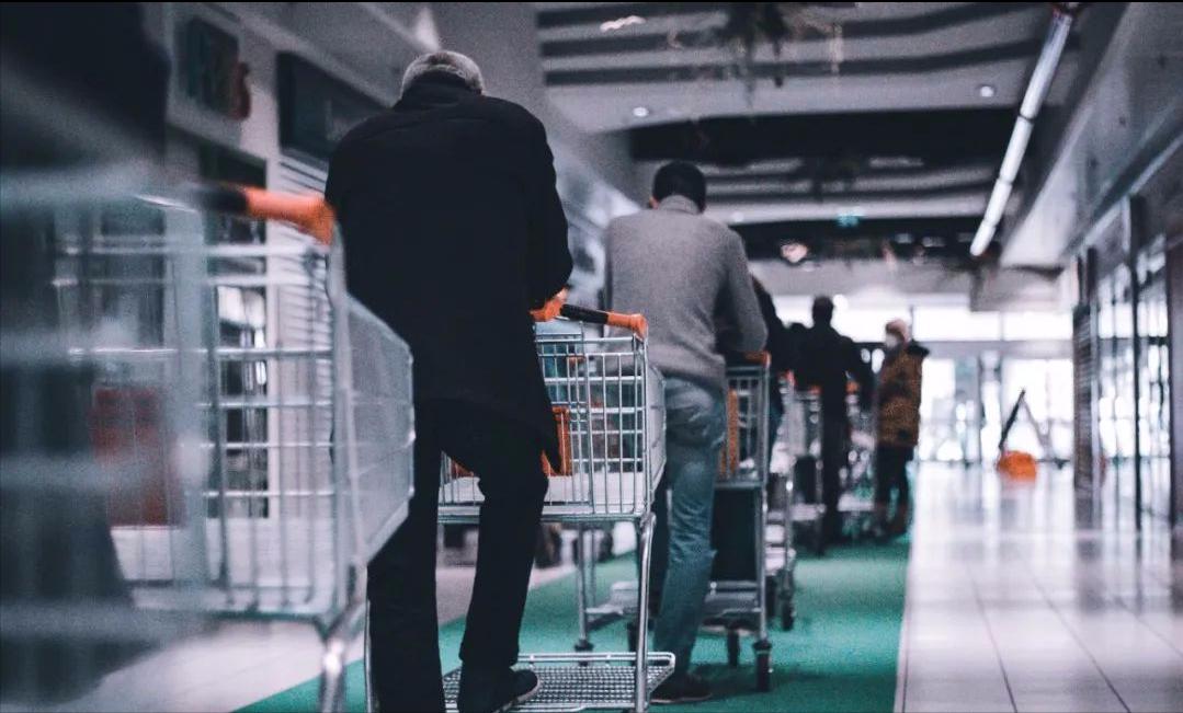 虎虎生威的2022年：高端白酒越来越“能打”？