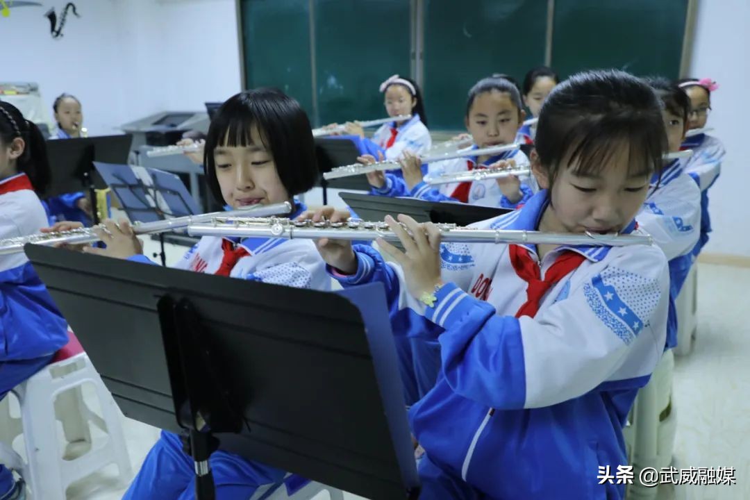 这个小学让兴趣之花在校园尽情绽放