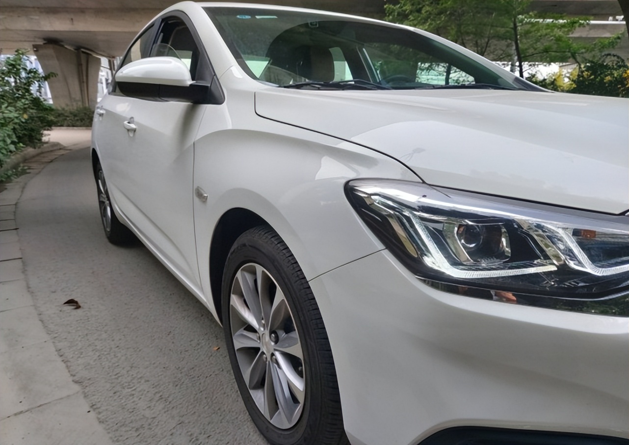 4缸科鲁泽用车真实感受,雪佛兰8万左右的车科鲁泽