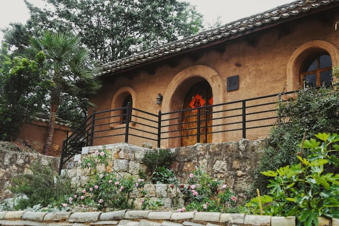 裸辞女教师云南,辞职女教师隐居山村多年