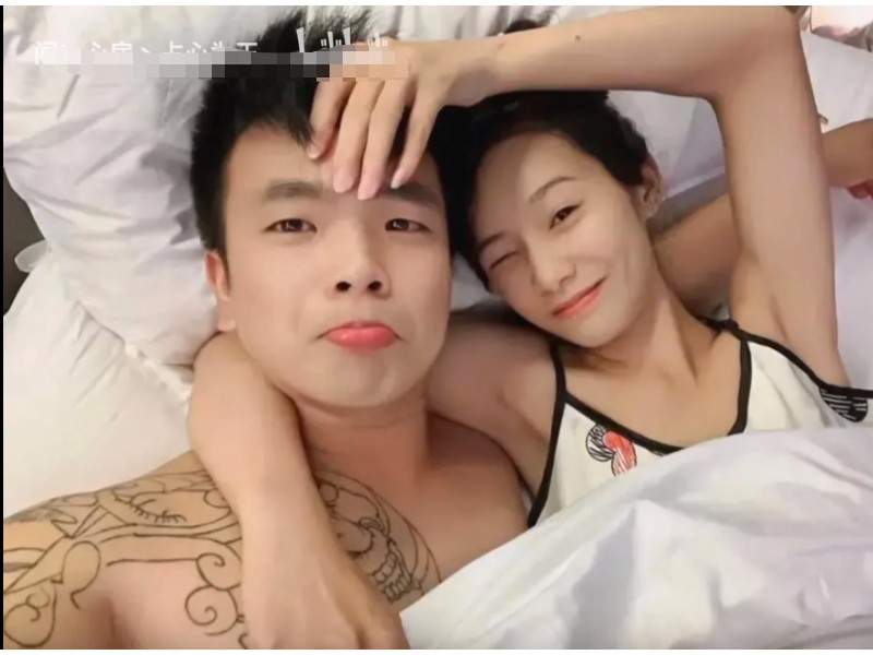 表妹李kk：千万粉丝最火表妹，妄图流量变现却惨遭滑铁卢