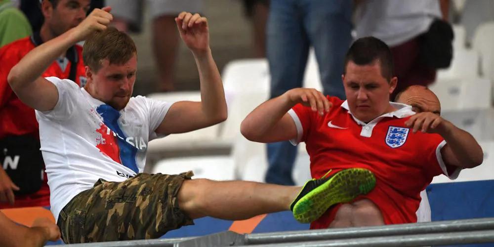 200名俄罗斯球迷暴打英国球迷,俄罗斯200名球迷暴打英格兰球迷