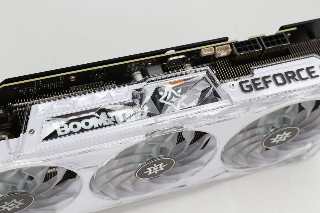 技嘉z690雪鹰和小雕主板评测,技嘉z690小雕pro评测