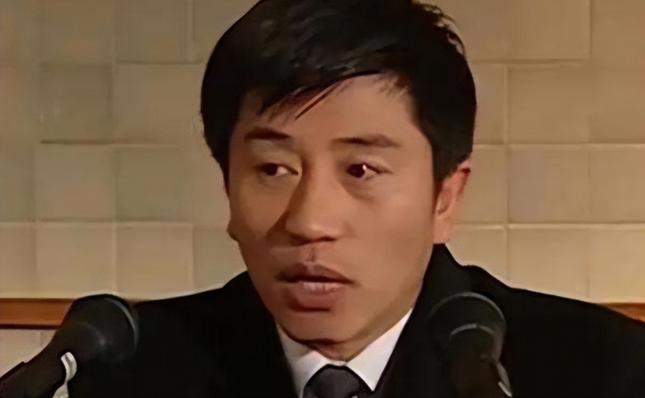 东北巨骗*相贵陈**：与赵本山合作，花182万买手机号，最终锒铛入狱