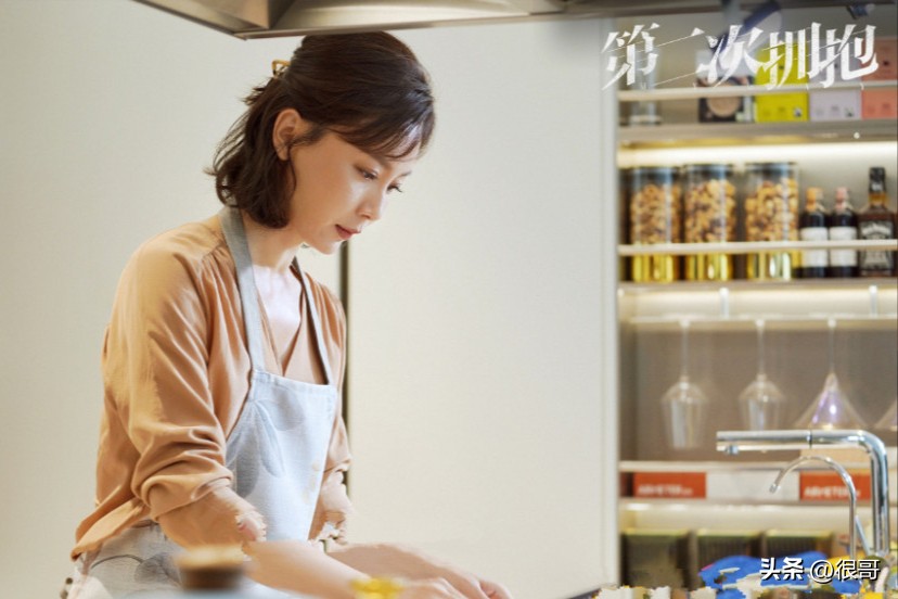 第二次拥抱记者,第二次拥抱齐涛身份