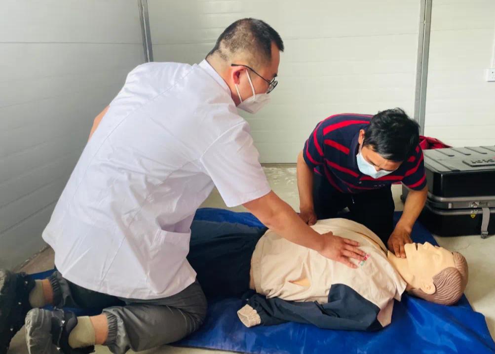 【经开·健康】安全救护“零距离”，急救知识进企业、进社区