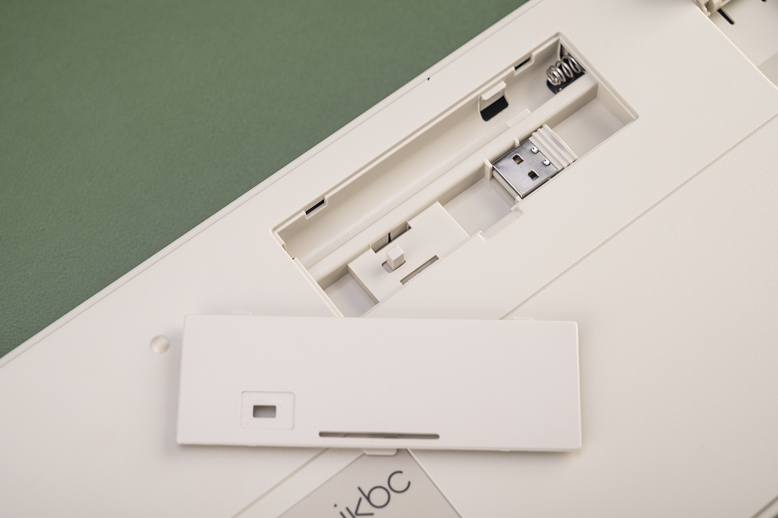 ikbc机械键盘w210女妖,勇于做减法