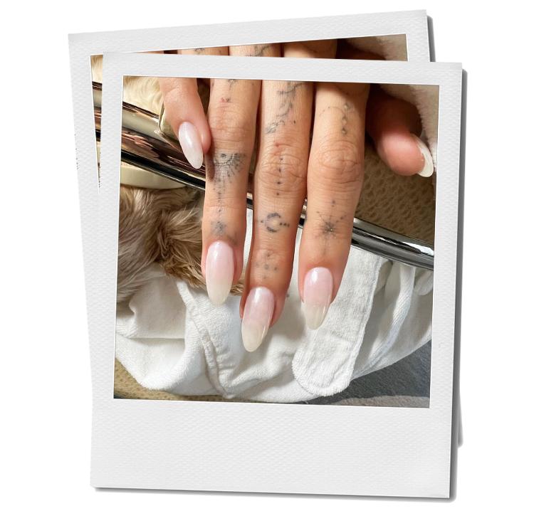 朋友圈秀美甲姿势不露脸,吸铁石花式猫眼美甲