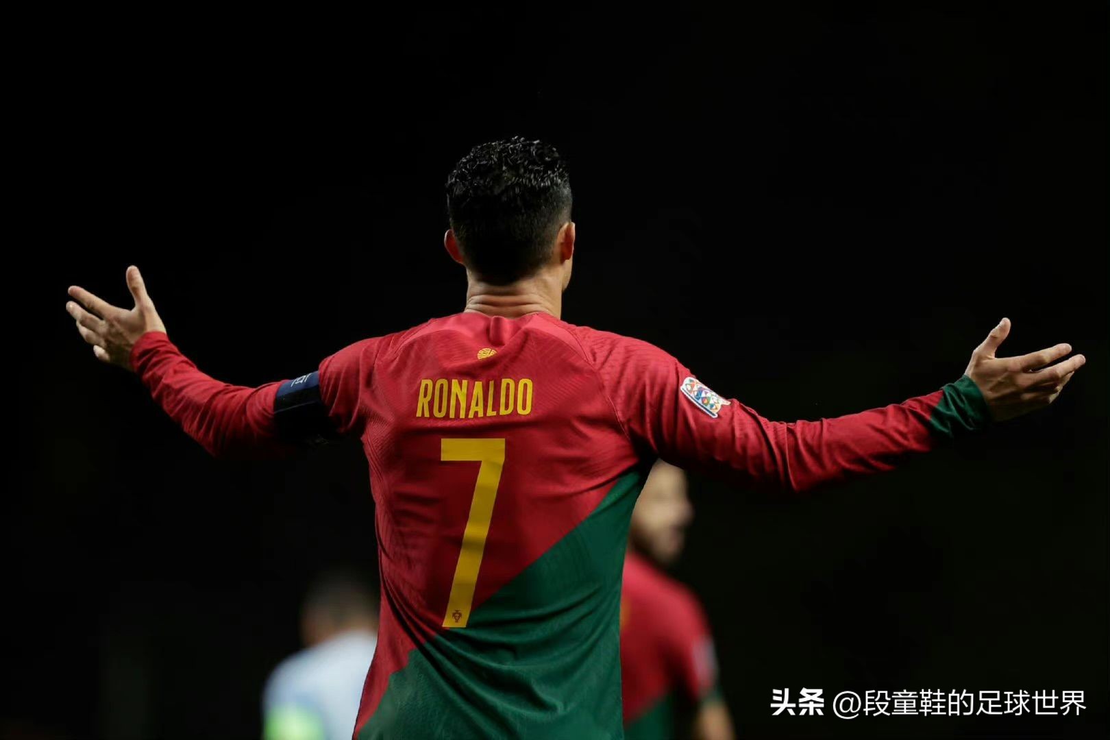 c罗错失单刀球葡萄牙对西班牙,c罗错失单刀球葡萄牙挑射