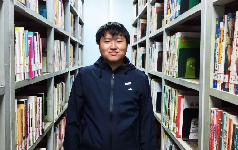 世纪金源集团新学期“皓月奖助学金”发放，造福众多世纪金源子弟