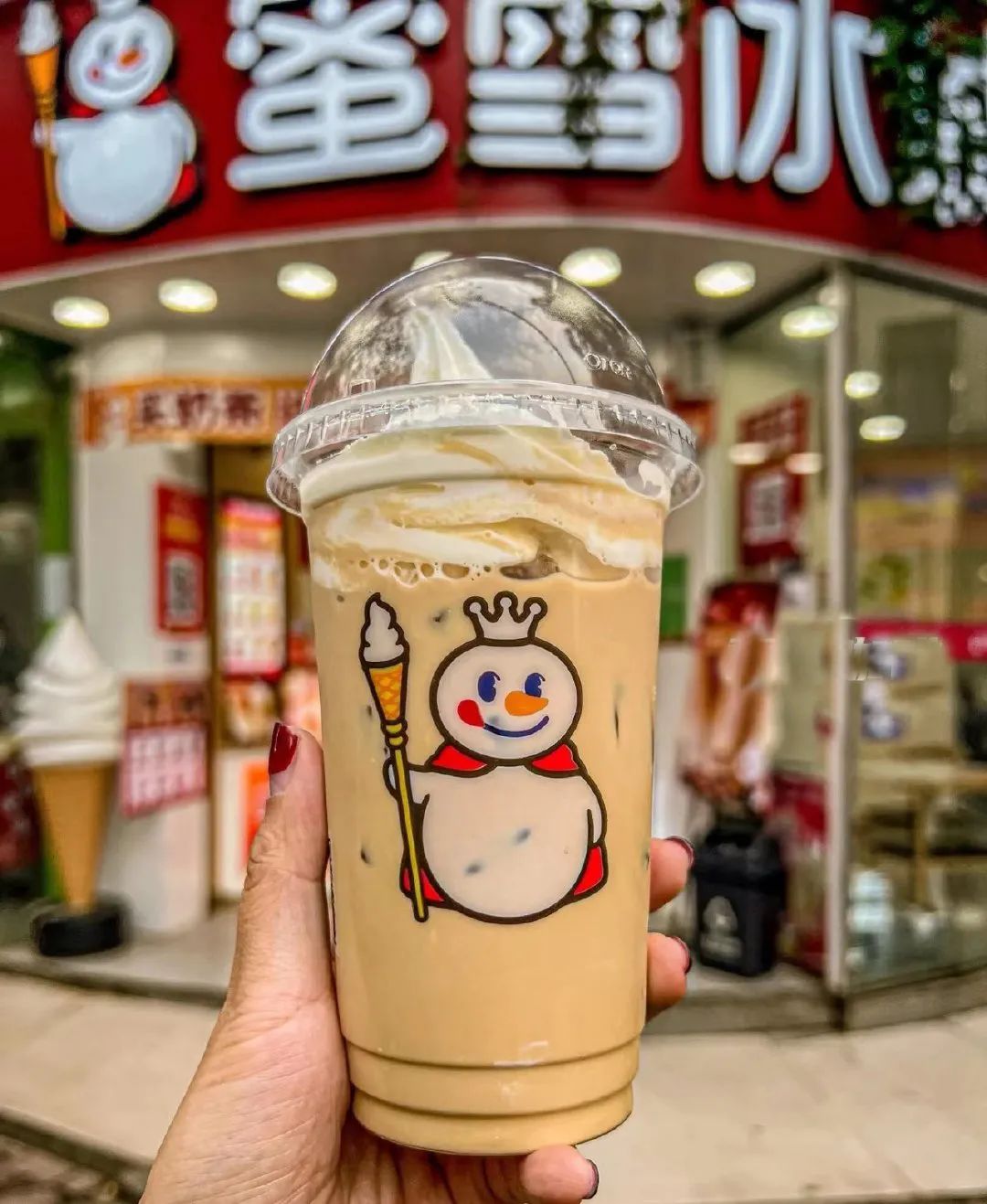 2022中国领军品牌TOP100出炉：霸王茶姬、珀莱雅强势上位