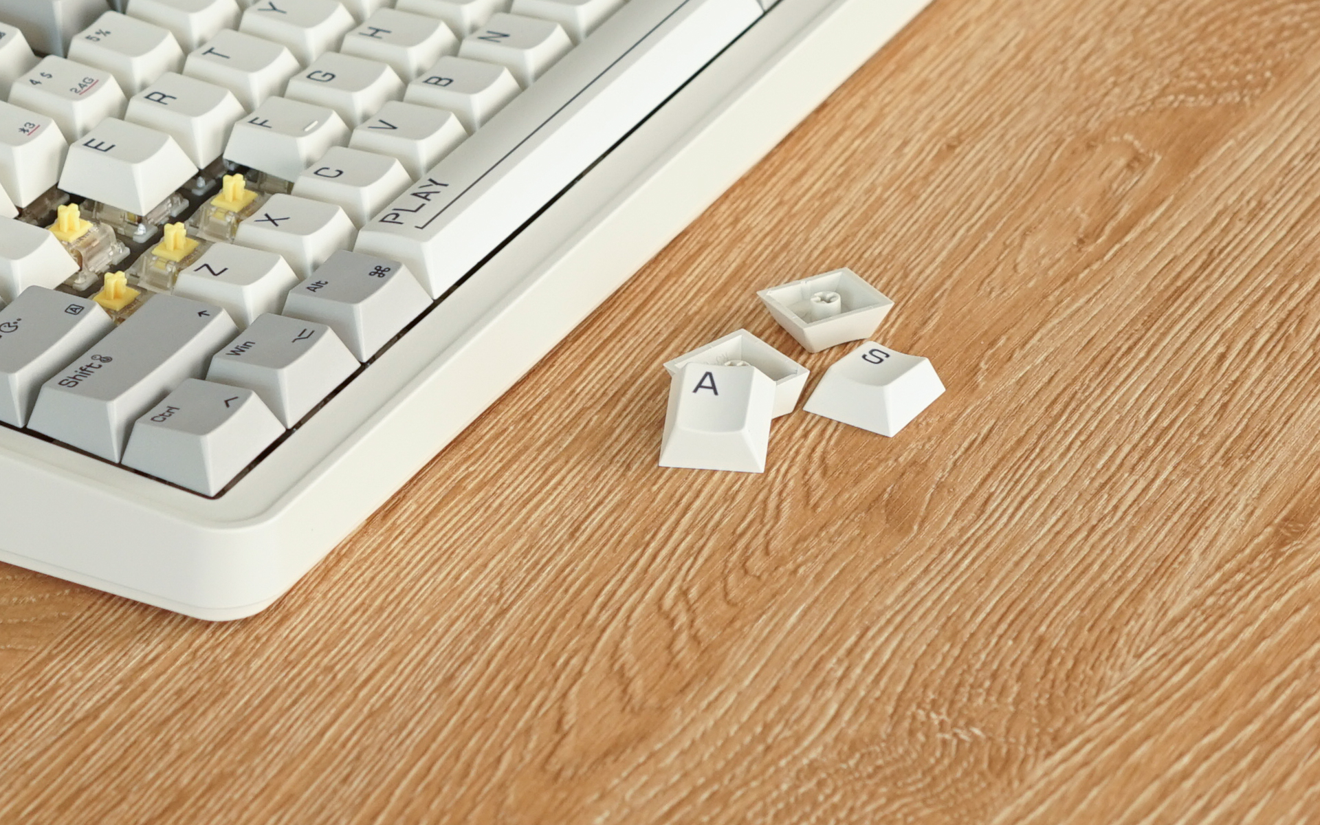 简洁情怀风,功能齐备83键,米物ARTZ830机械键盘体验