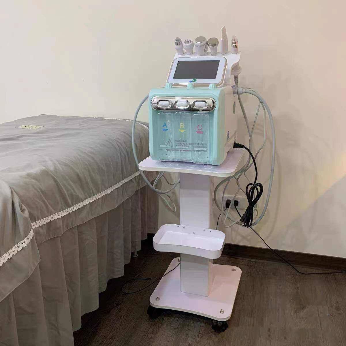 美容院护肤去黑头正常价格,小气泡去黑头美容仪器