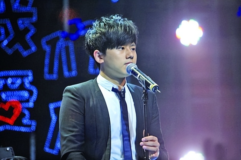 出生在小县城,出生在小县城里