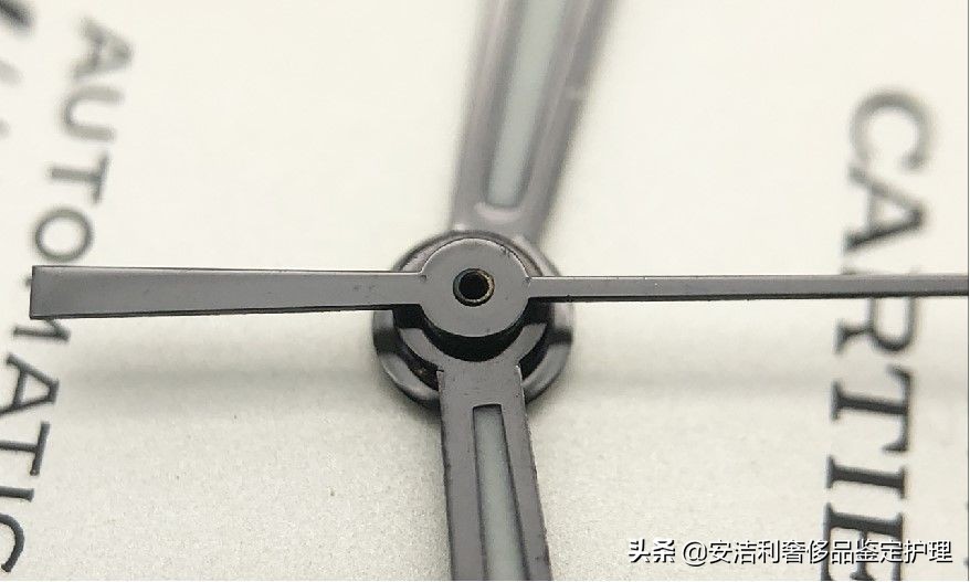 小安奢侈品鉴定教学,怎么鉴别卡地亚山度士