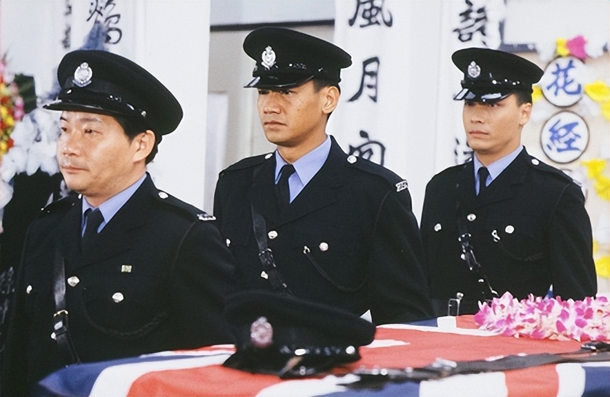 他高大威*男猛**人味足，演江湖人士逼真，人生经历丰富，低调亦多姿