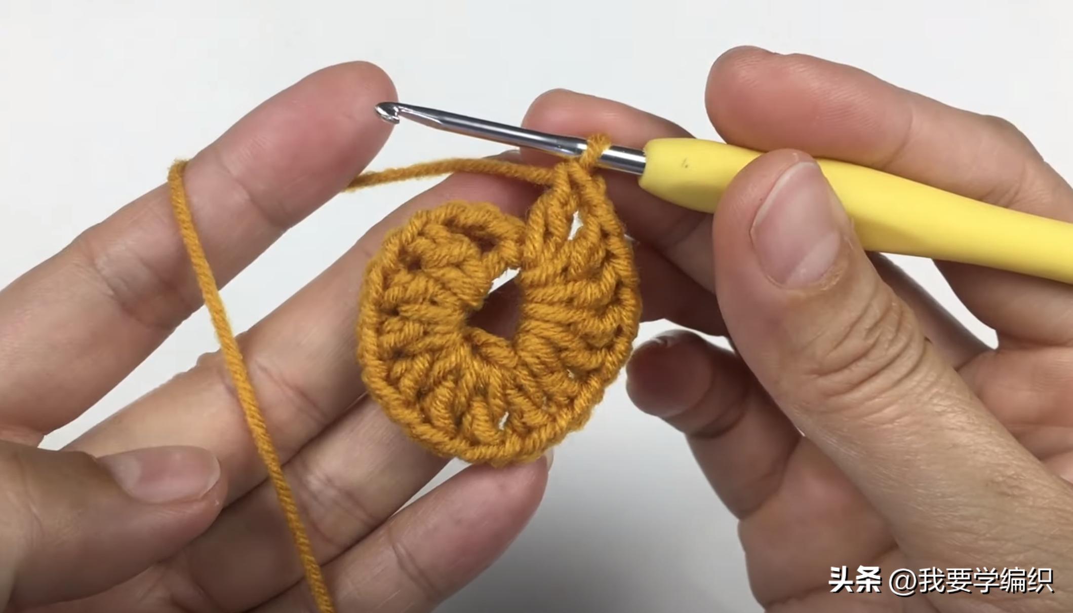 天冷了给自己钩一顶帽子,天冷了注意头部保暖