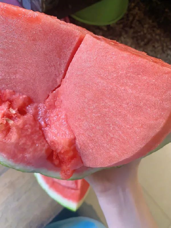 西瓜奇葩搞笑图片,超级搞笑吃西瓜笑的肚子都疼了