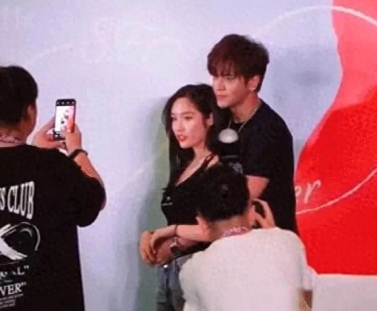 母子恋、咸猪手，看完罗志祥这些黑料，三观直接离家出走！