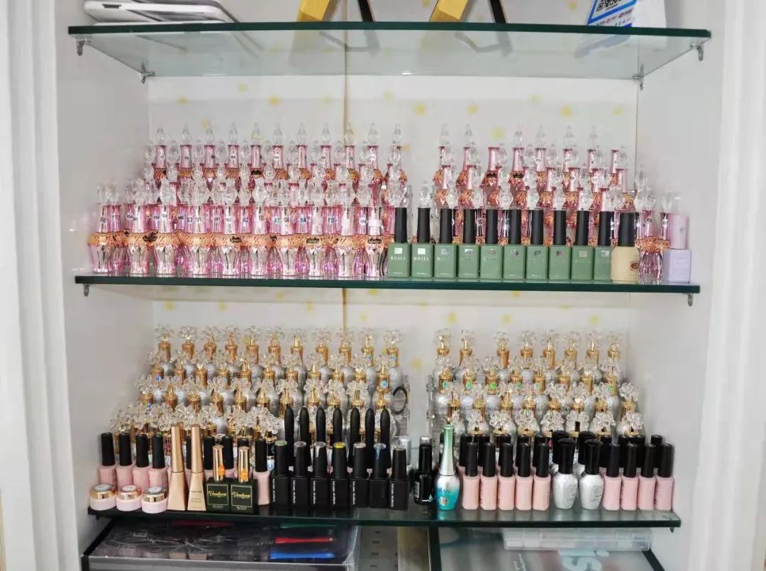 郧西美妆专卖店,郧西大牌美妆集合店