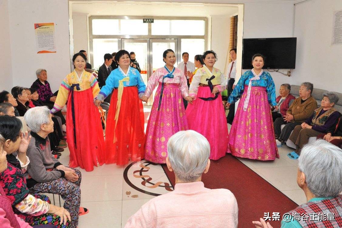 为什么朝鲜生活费那么高,朝鲜人一个月收入多少朝鲜币