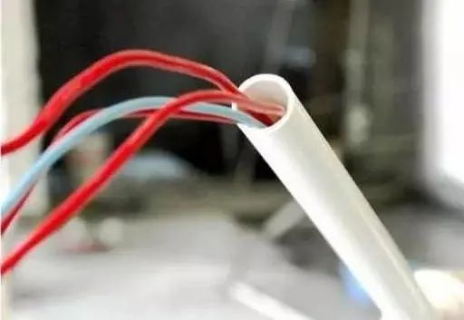 摄像机电源一般是多少安,监控系统摄像头电源线多少伏