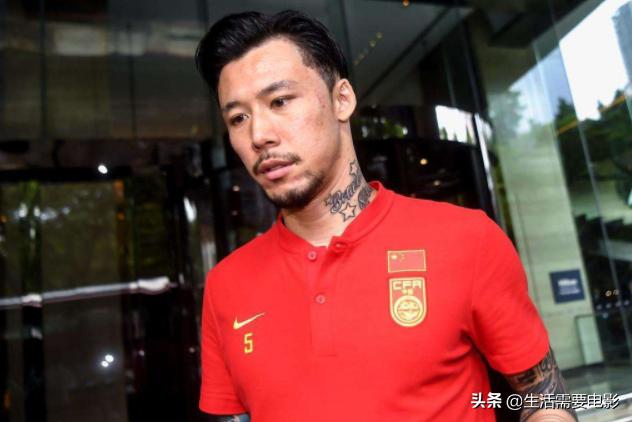 足球纹身禁止铲球,足球运动员不允许露纹身