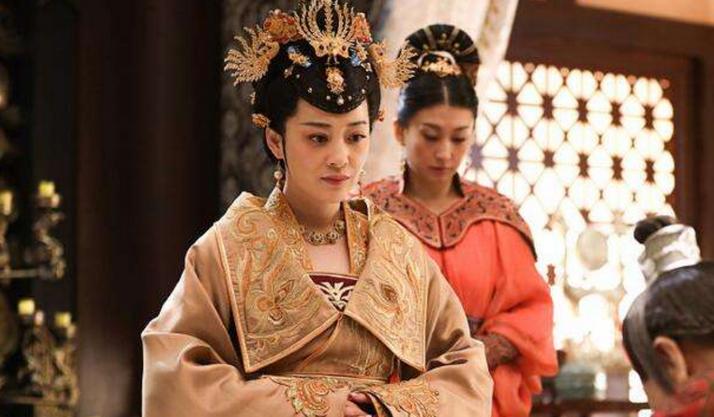 驸马出征一年公主却称怀孕了,驸马出征期间公主竟有了身孕