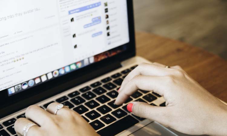 正式工工作会比临时工轻松吗,临时工是轻松自由还是真吃亏