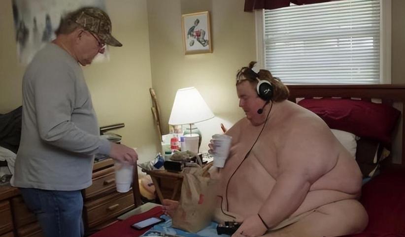 美国300斤男子减肥成功,美国900斤巨胖男子减肥