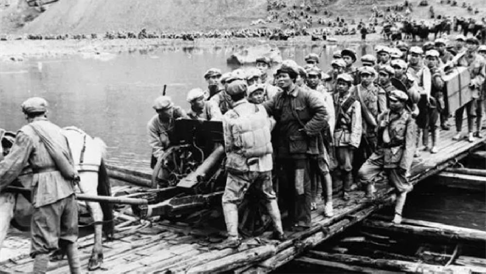 毛主席视察杭州,市委书记却“摆官架子”不迎接,江华有何来头?