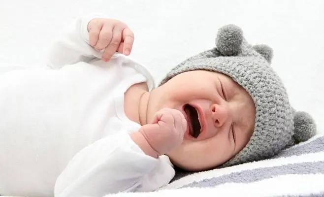 宝宝遇到事情就会哭怎么引导,宝宝哭闹不止越哭越凶怎样安抚