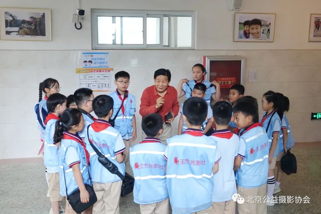 回馈母校爱心捐赠活动,献爱心助学捐赠仪式