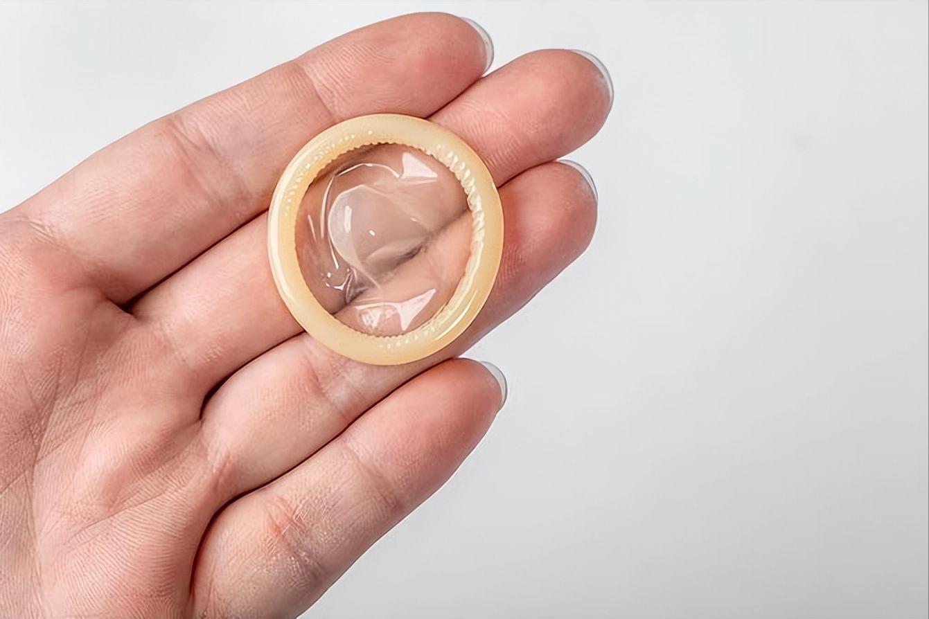 为什么男生不喜欢戴包,为什么有些男生不喜欢戴戒指