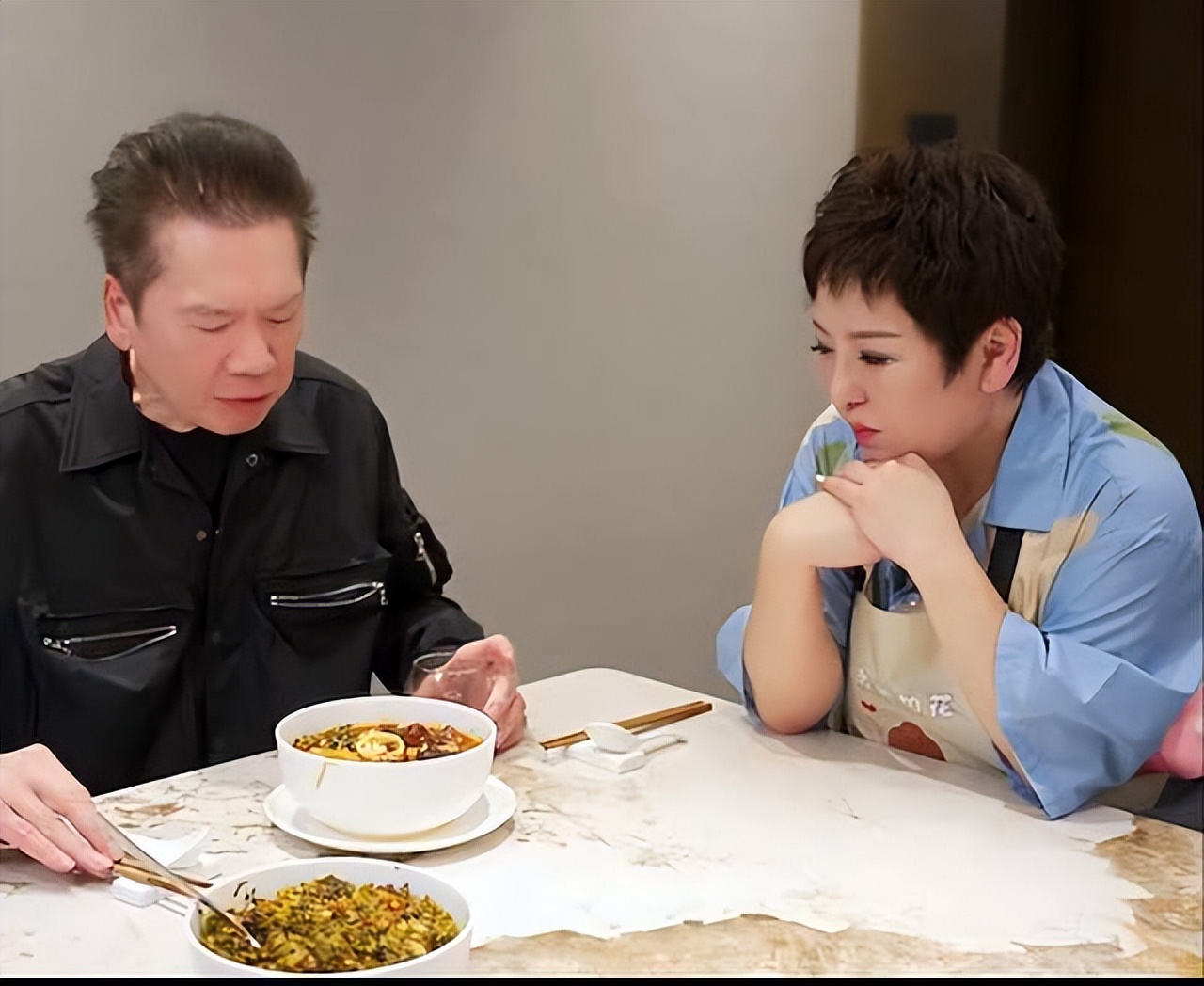 向太晒千万钻戒,向太钻石之星