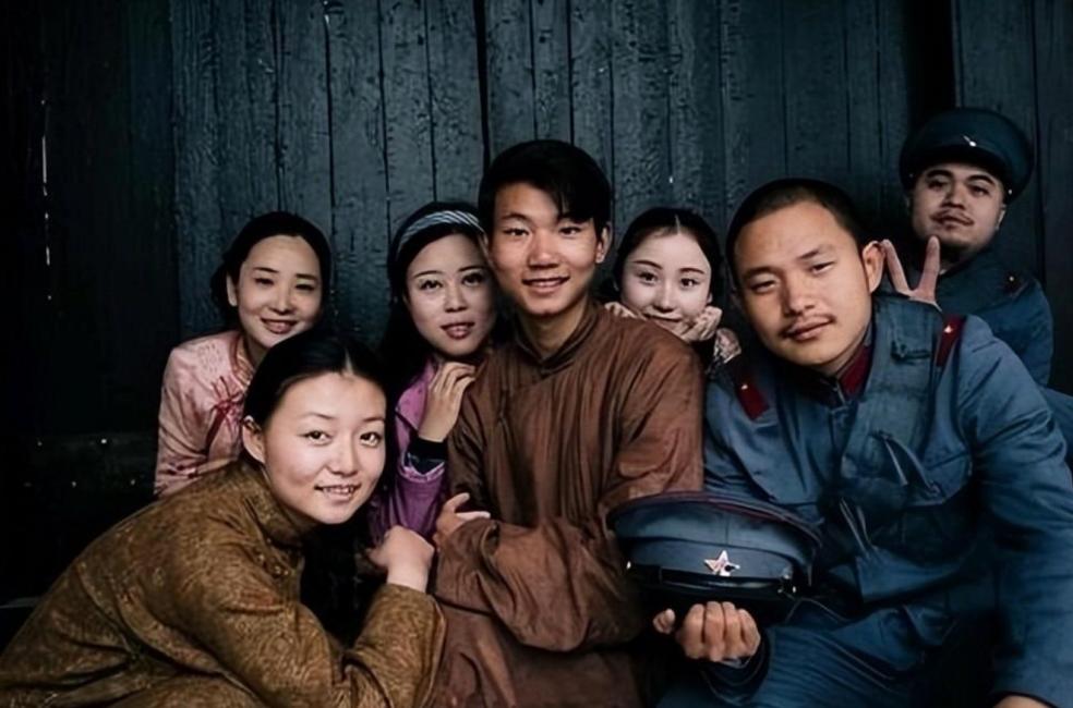 横店20万群演真实现状,横店20万群众演员现状