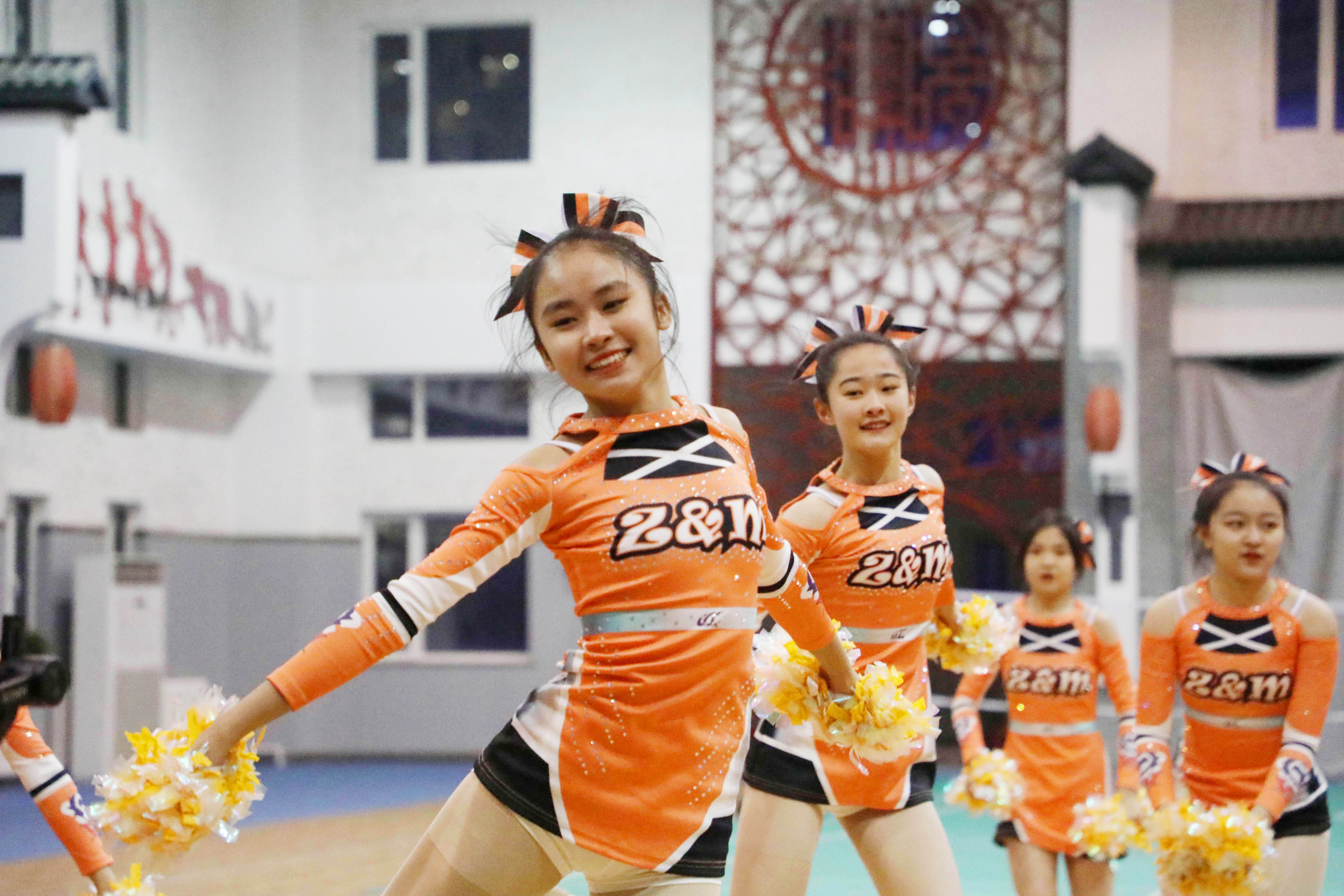 啦啦操简单嗨爆,啦啦操超燃开场