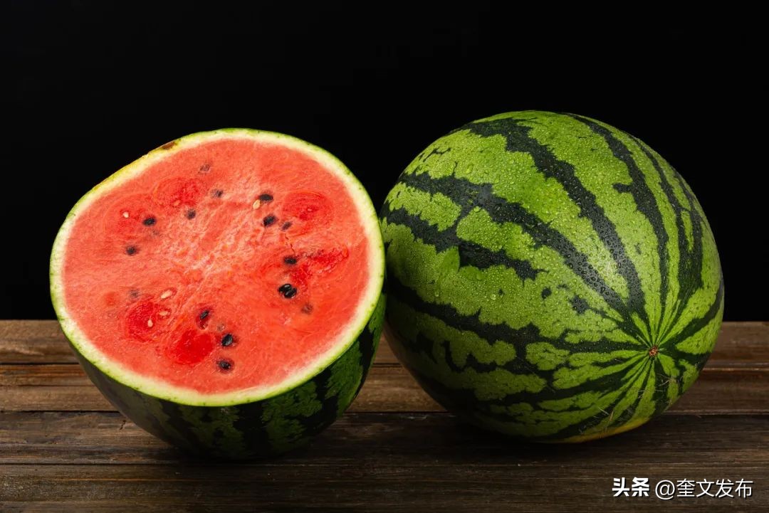 水果店老板告诉我的挑水果小妙招,开水果店挑选水果技巧