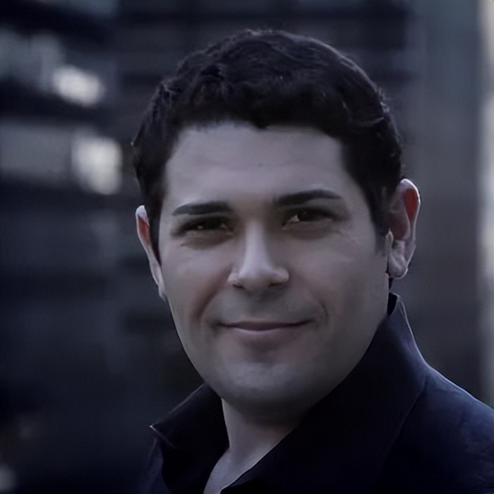 为什么现在比较流行绿色,为什么绿色表盘这么流行