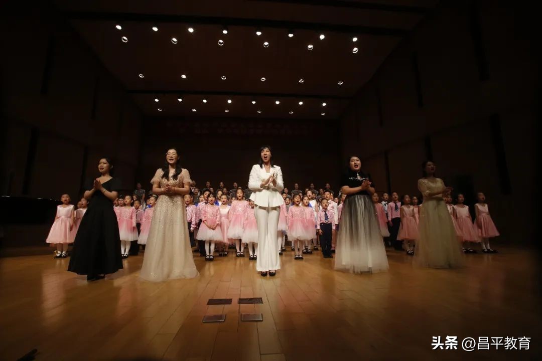 沙河市综合职教中心合唱比赛,沙河学校文艺晚会节目