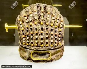 身着蟒袍的土主爷