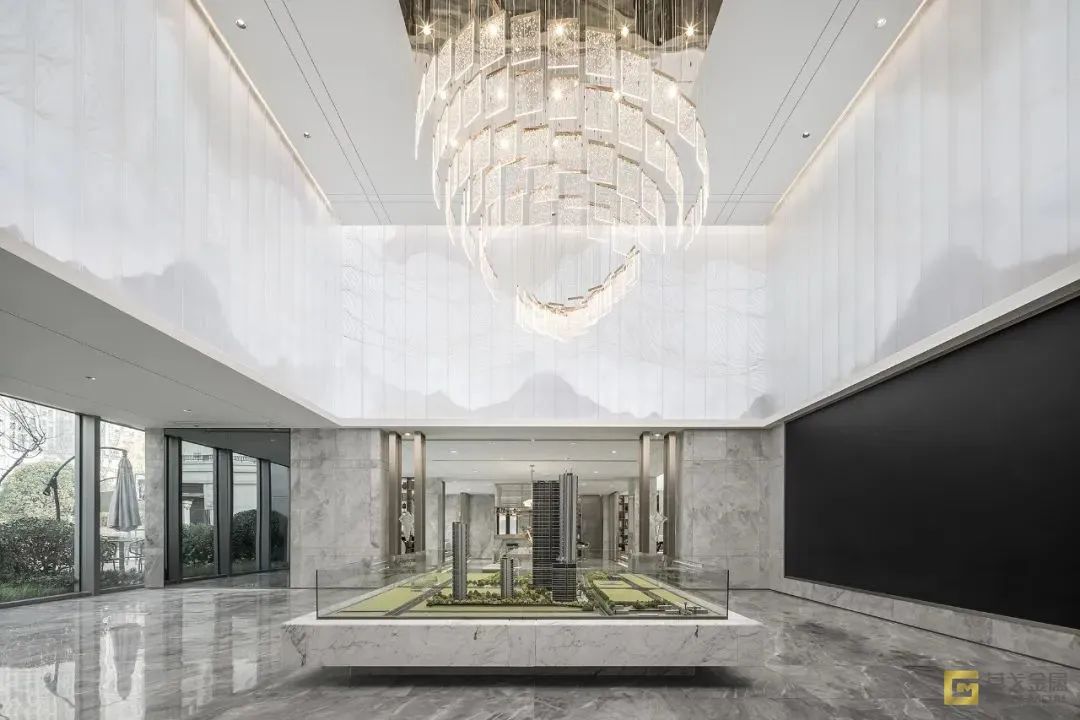 莫戈分享｜以简驭繁，追光逐影艺无境