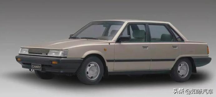 全球累销超2300万台，6、7、8代凯美瑞，谁更经典