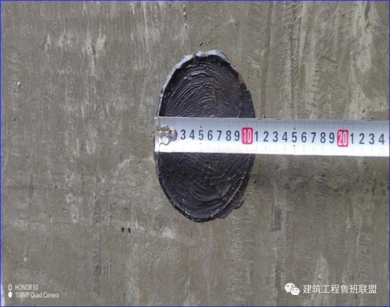 外墙螺栓眼封堵用什么材料,外墙螺栓孔聚氨酯封堵做法