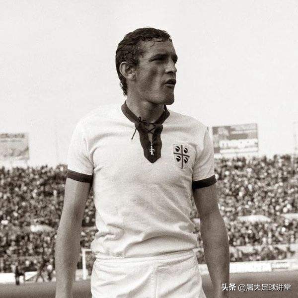 时隔33年获得队史第三座意甲冠军,曾经意甲罗马夺冠