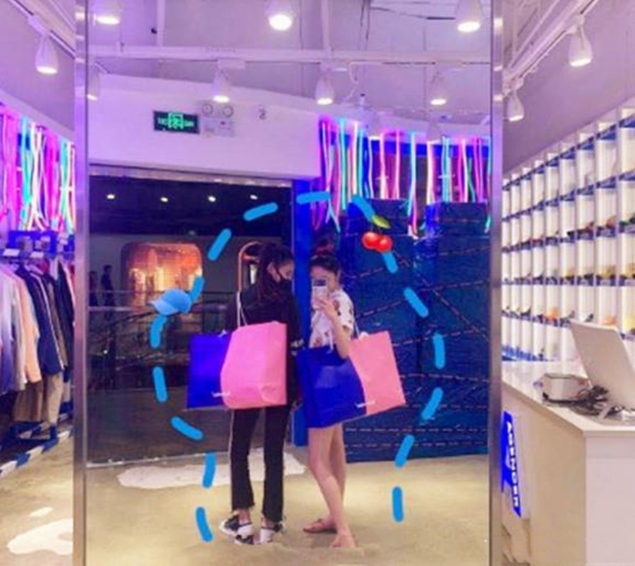 明星穿山寨品,明星假冒网红